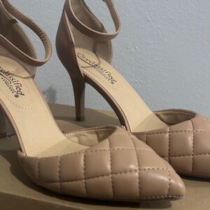 Cityclassified Quilted Pointed-Toe Ankle Strap Heels in Nude